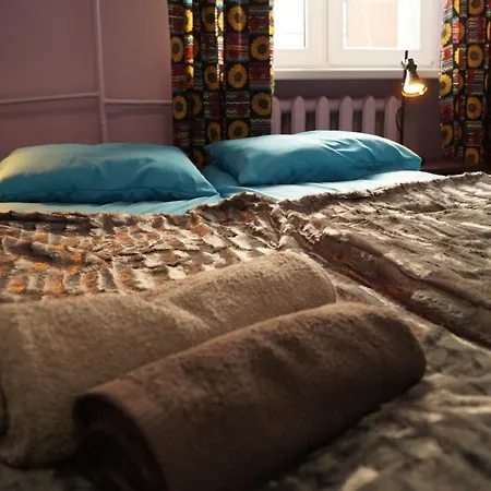 Schoolhouse Hostel *